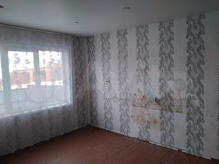 Дом 42 м² на участке 4 сот.