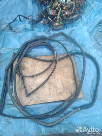 Уплотнитель дверного проема Audi A8 D2/4D 1998