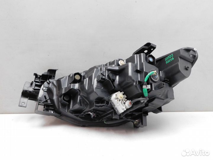 Фара правая Mazda Mazda6