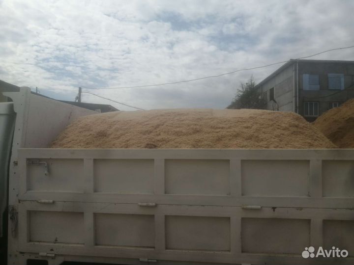 Опилки и стружка