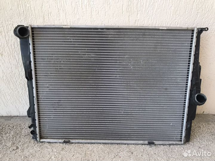 Радиатор охлаждения BMW E87