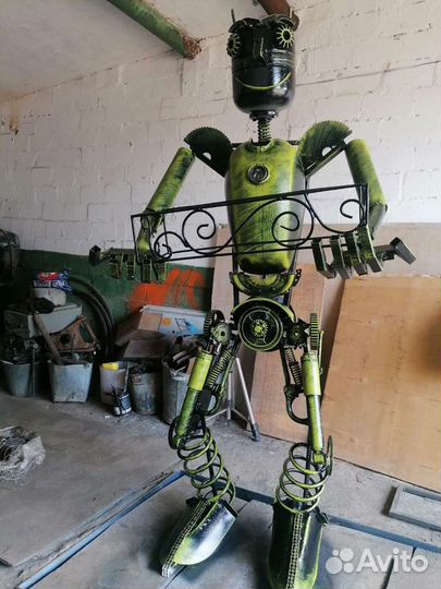 Робот со цветами