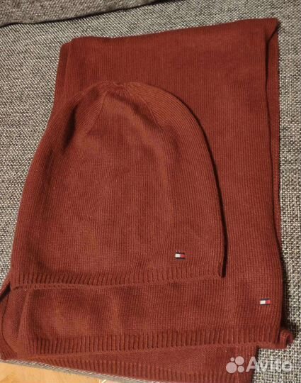 Tommy hilfiger комплект шапка шарф женский теплый