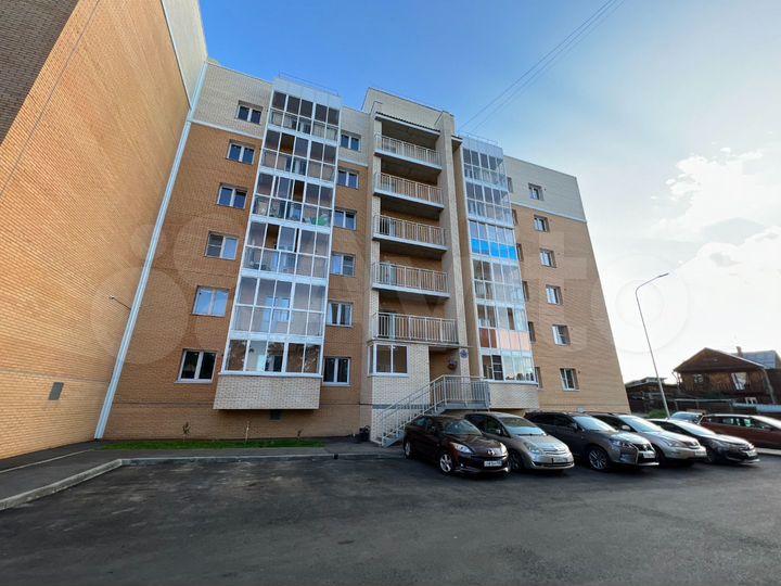 2-к. квартира, 65 м², 3/6 эт.