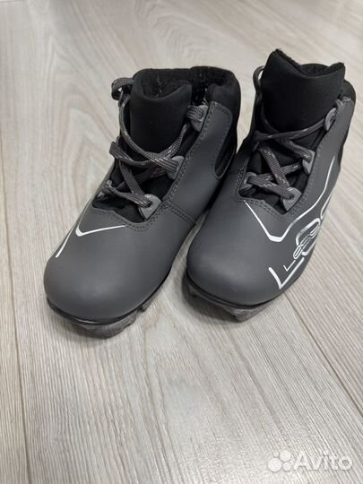 Ботинки лыжные 32 размер