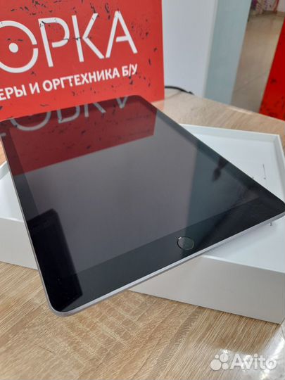 iPad 6-го поколения 128Gb Wi-Fi+Sim
