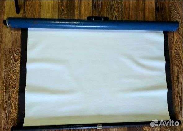 Экран для кинопроектора диапроектора