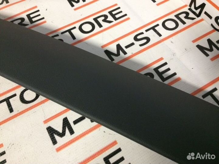 Обшивка двери багажника Volkswagen Touareg 7L BMV