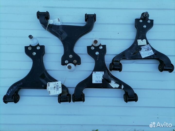 Рычаги подвески передние Mercedes-Benz Vito новые