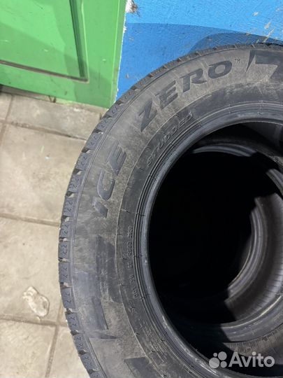 Pirelli Ice Zero 225/65 R17 106T