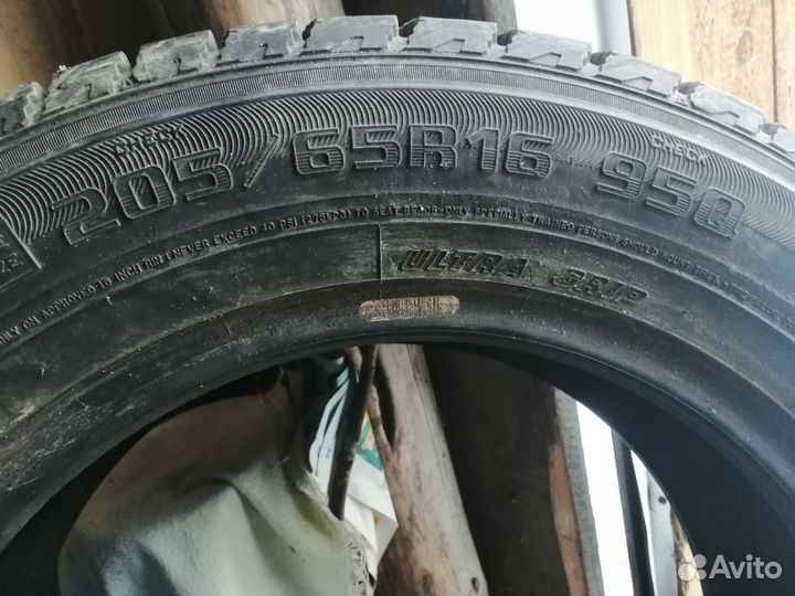 Goodyear Ice Navi Zea 205/65 R16