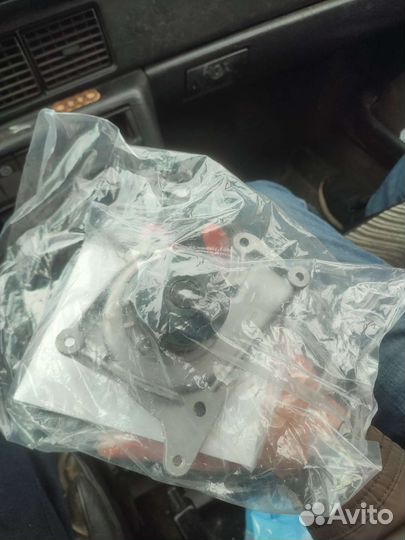Помпа рено,ниссан,дачия,инфинити,мерседес