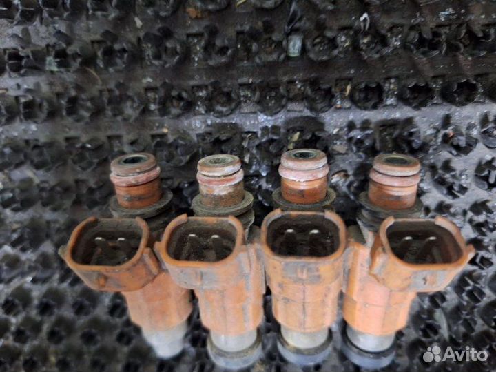 Форсунка топливная Honda Civiс Ferio EK3 D15B 1996