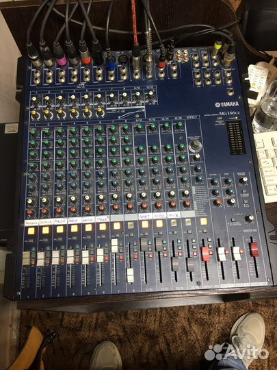 Микшерный пульт