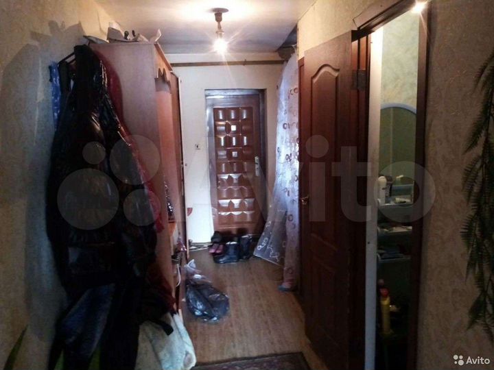 3-к. квартира, 90 м², 1/1 эт.