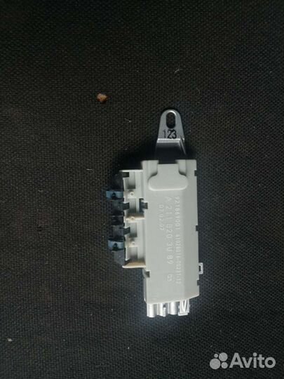 Усилитель антенны Mercedes W211