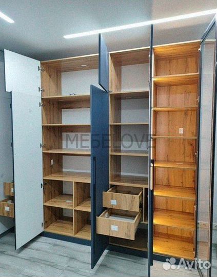 Шкаф распашной на заказ