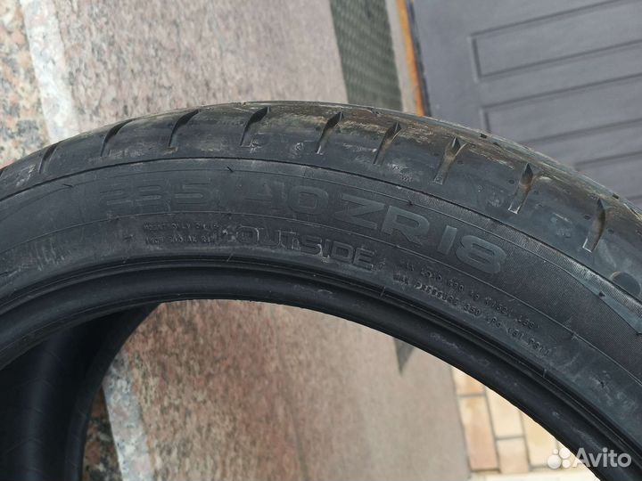 Nokian Tyres Hakka Black 2 235/40 R18