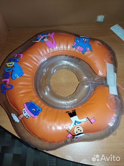 Круг на шею для купания