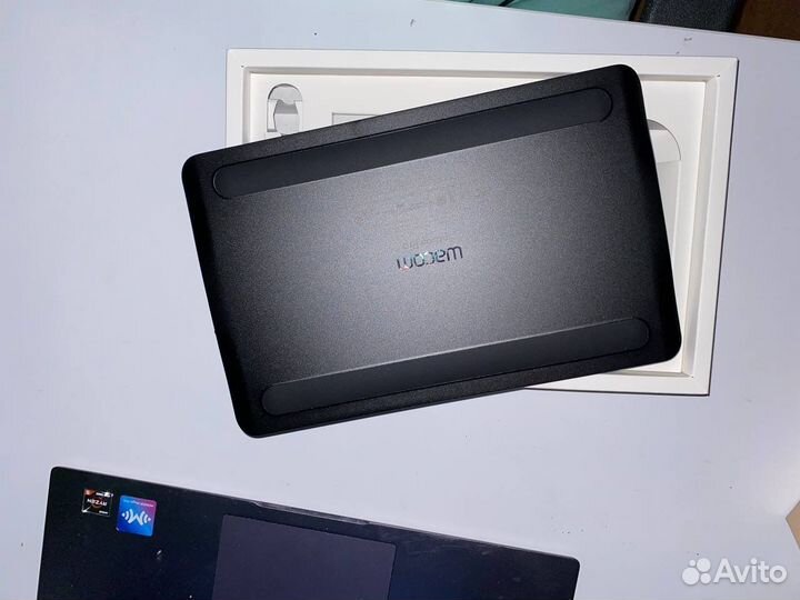 Графический планшет wacom intuos pro s