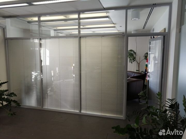 Офисные алюминевые перегородки