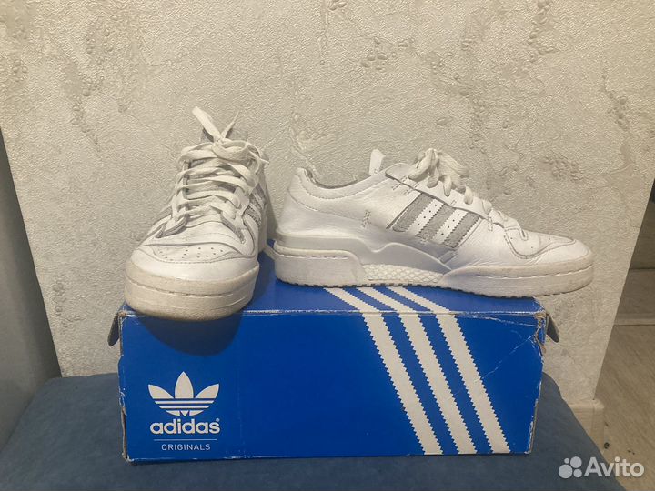 Кроссовки adidas