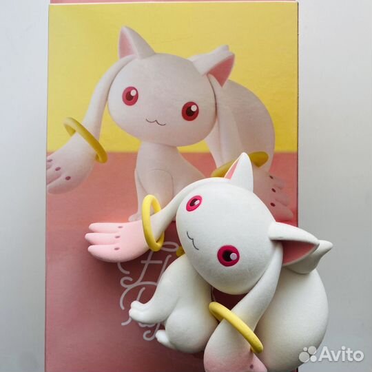 Аниме фигурка