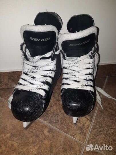 Хоккейные коньки bauer supreme 140
