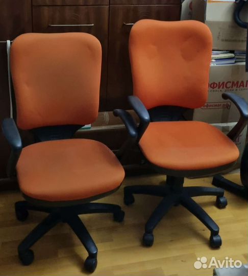 Компьютерное кресло бу в хорошем состоянии