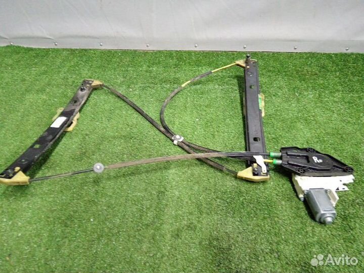 Стеклоподъемник передний правый Audi A1 8X1 caxb