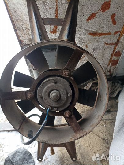 Вентилятор охлаждения