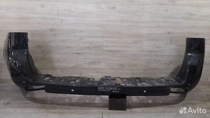 Бампер задний под парктроники Toyota Land Cruiser