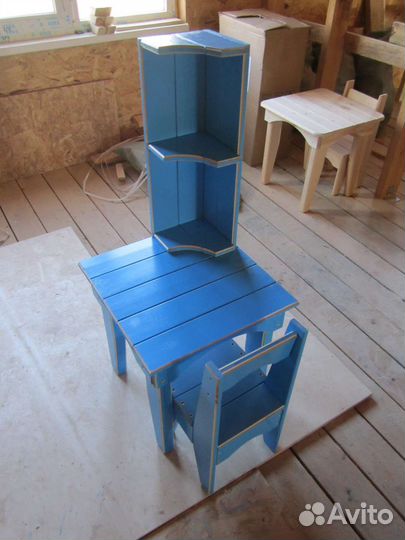 Детский столик и стульчик