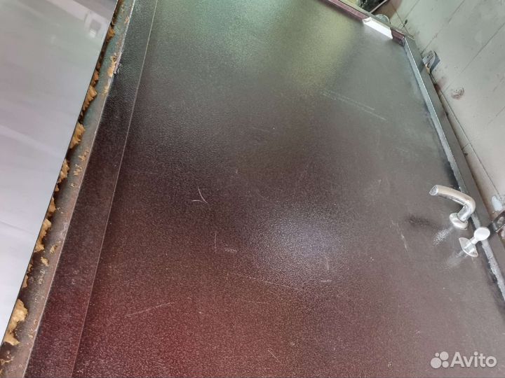 Дверь уличная офисная