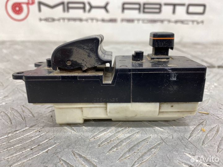 Б/У блок управления стеклоподъемника (кнопка)