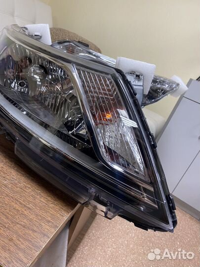 Фара правая Kia Rio 3 11-15г Новая Аналог