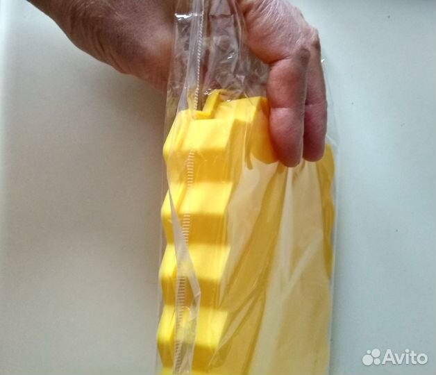 Форма силиконовая для льда с крышкой