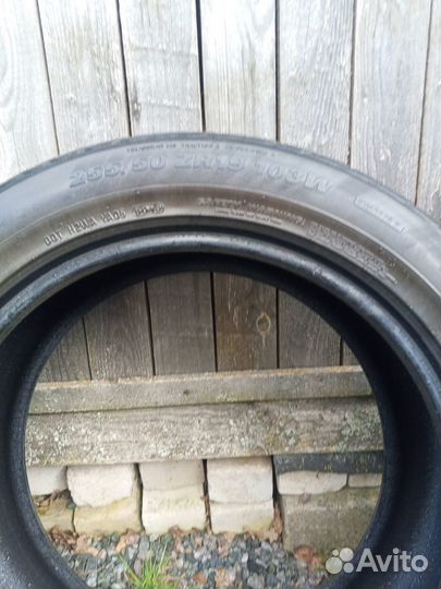 Kumho Crugen HP51 255/50 R19 103W