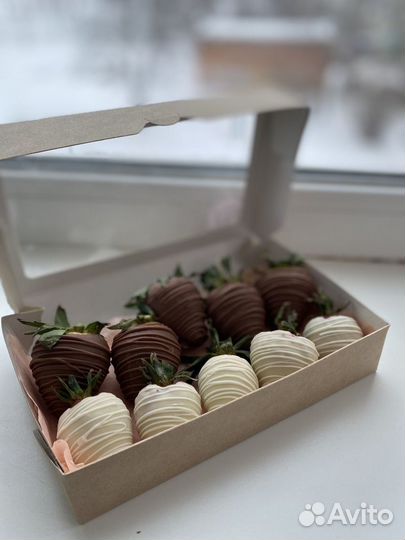 Клубника в шоколаде/8 марта