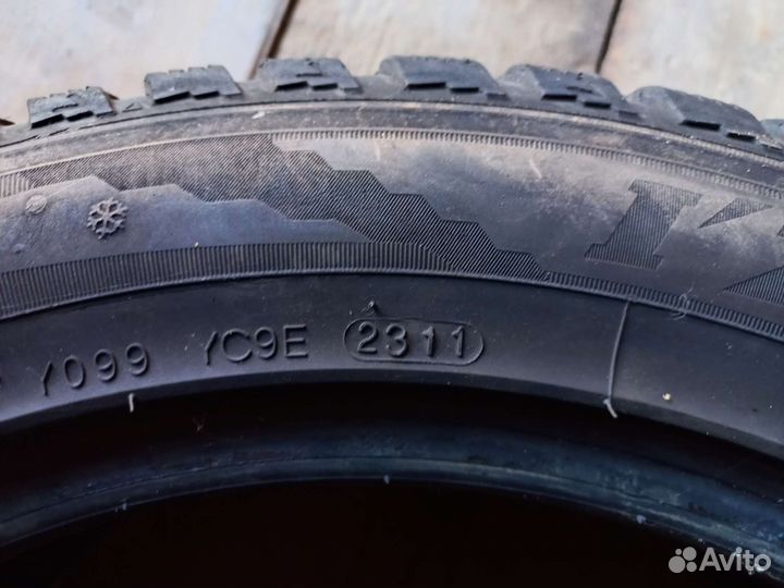 Kumho Marshal KW21 215/55 R17 98