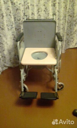 Кресло каталка с санитарным оснащением