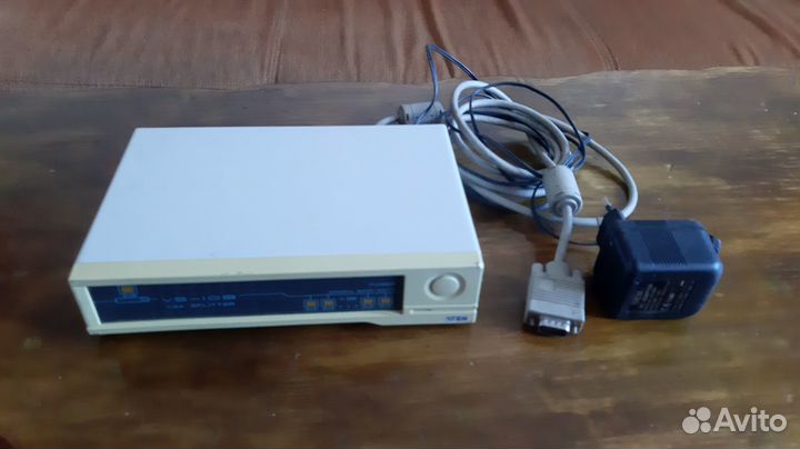 Разветвитель VGA 1 – 8 Aten VS-108