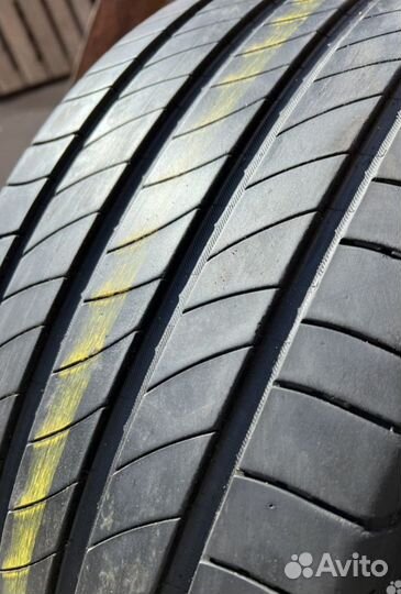 Michelin Primacy 4 245/45 R19