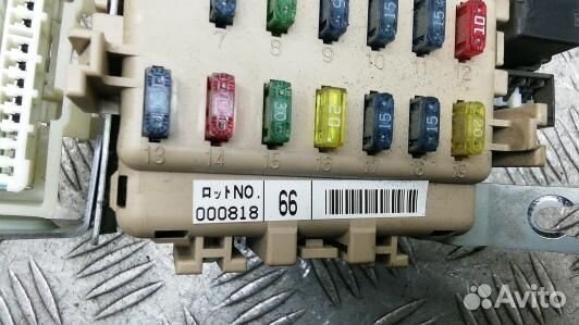 Блок предохранителей subaru legacy 3 (2ST14M102)