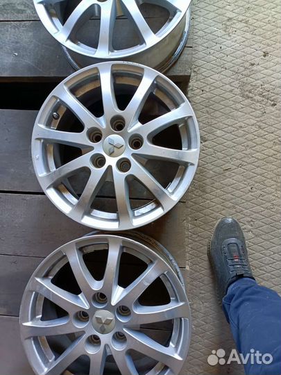 Литые диски r16