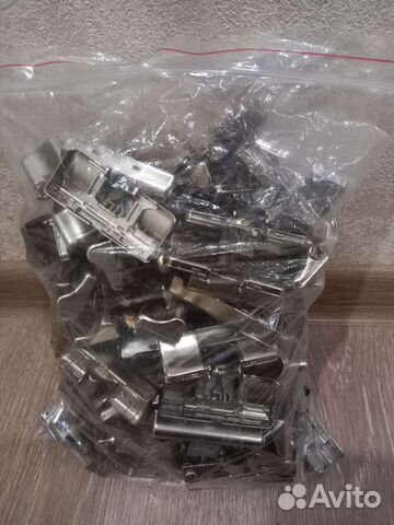 Доводчики на мебельные петли