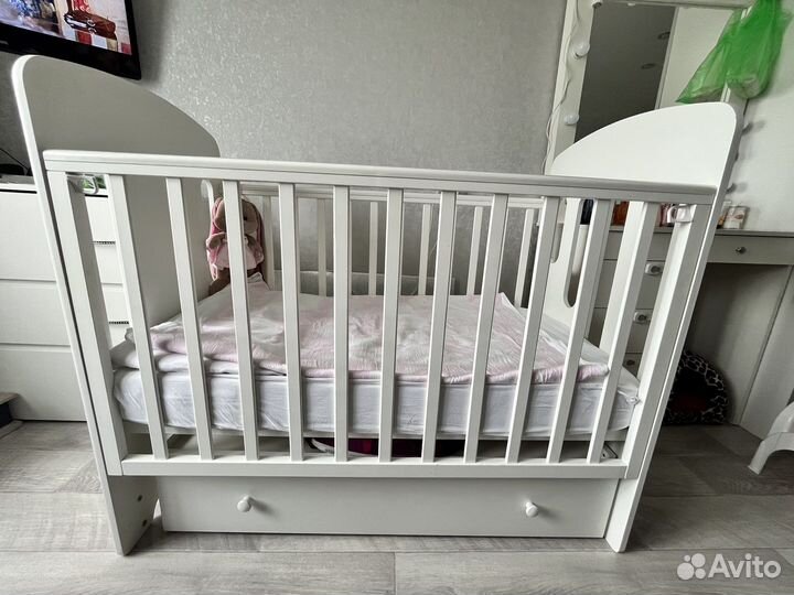 Детская кроватка от 0 до 3 х лет
