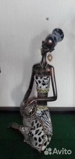 Статуэтка Африканской девушки