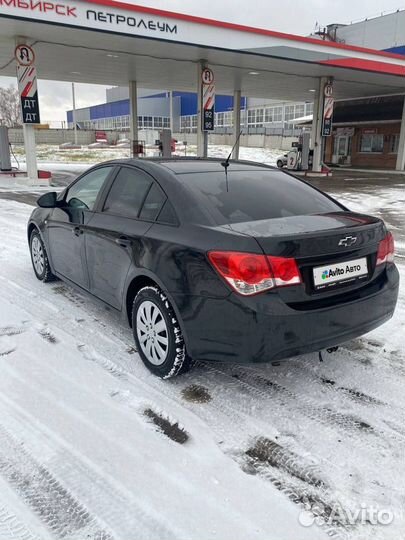 Chevrolet Cruze 1.6 МТ, 2011, 170 200 км