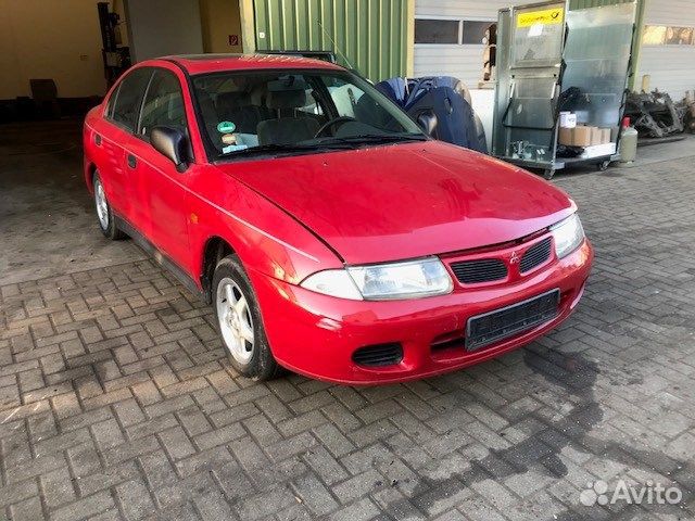 Разбор на запчасти Mitsubishi Carisma